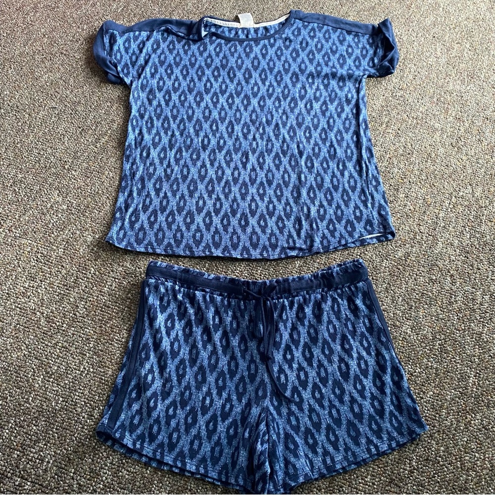 Lucky Brand Blue Short Sleeve Top and Shortsā Set Pajamas Womenās Size Medium